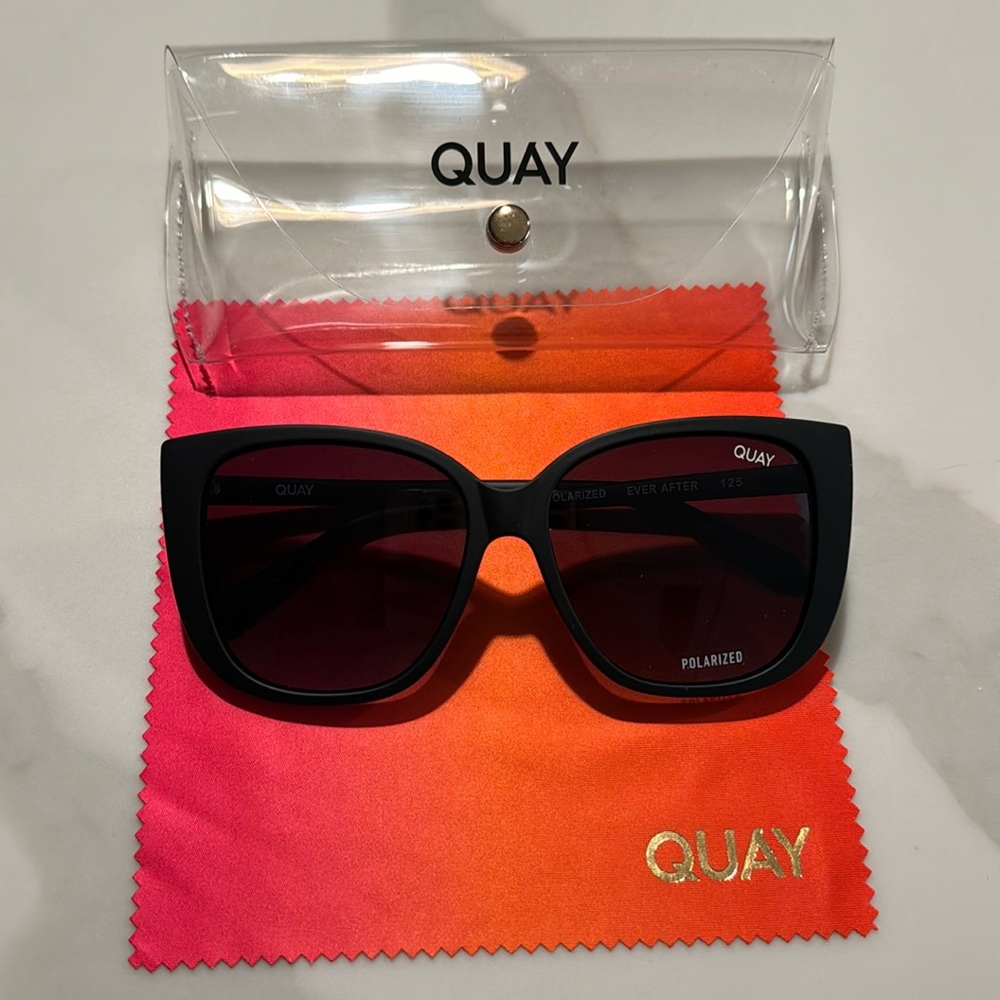 Brand NEW!! Quay Ever After Polarized Sunglasses 🕶️